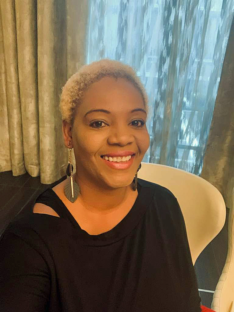 Eleen Ackie author of