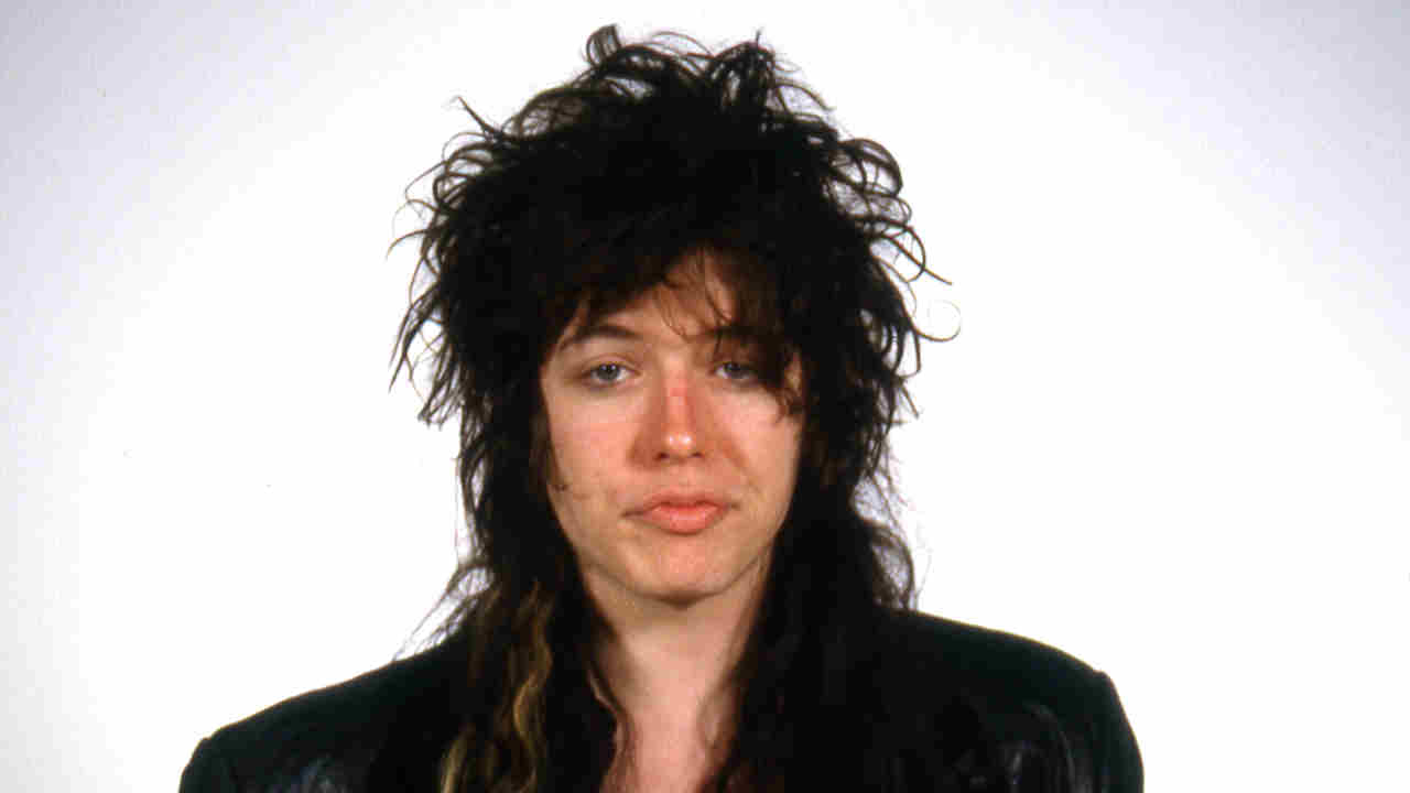 Cinderella's Tom Kiefer poses for a photo in 1987