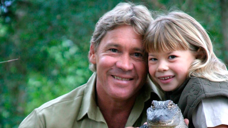 SUNSHINE COAST, AUSTRALIA - JUNE 25, 2005: (EUROPE AND AUSTRALASIA FROM) Steve Irwin with his daughter, Bindi Irwin, and a 3-year-old collie named 'Russ' at the Australia Zoo. (Photo by Newspix/Getty Images)